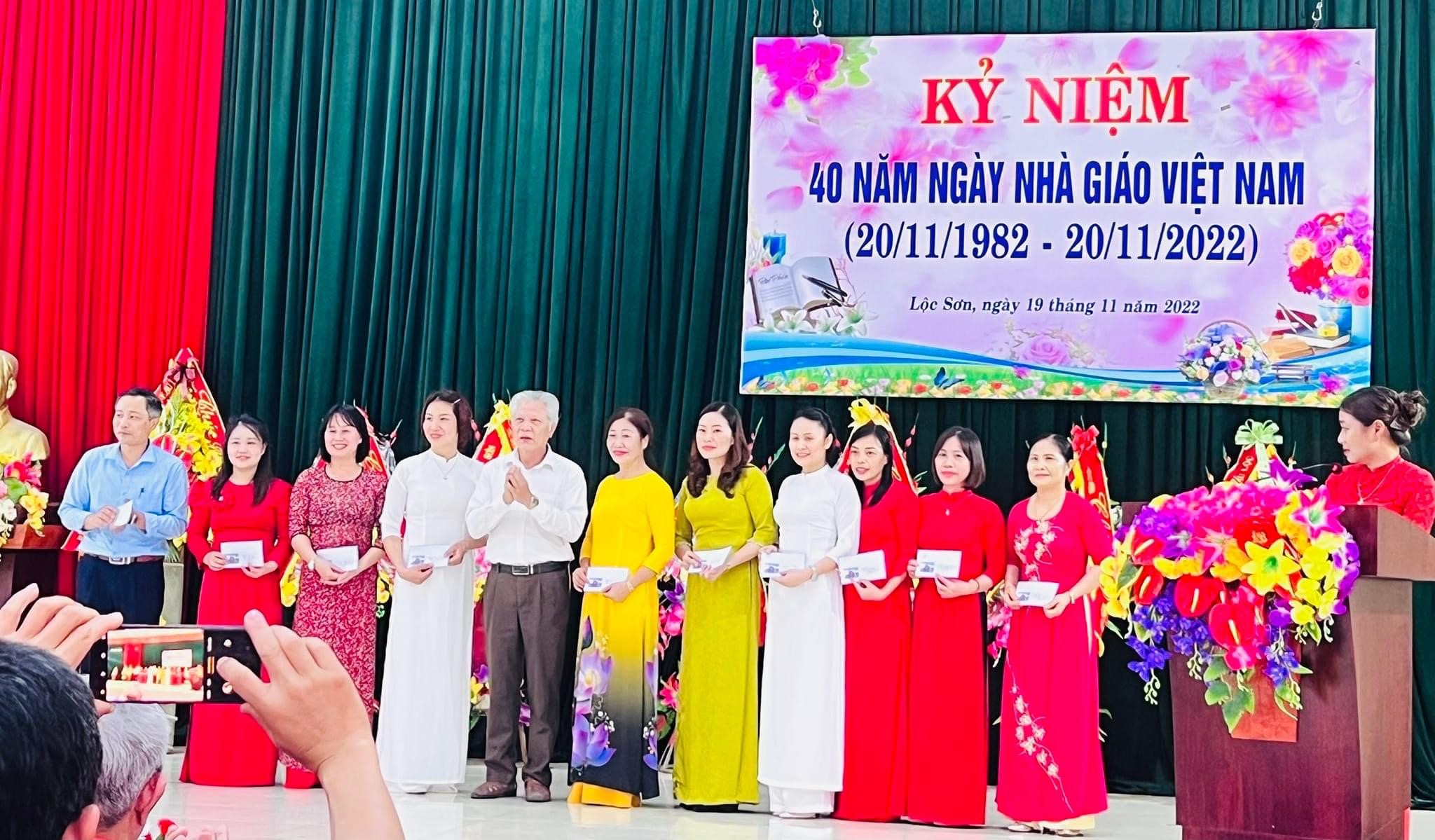 Xã Lộc Sơn tổ chức Lễ kỷ niệm 40 năm ngày Nhà giáo Việt Nam 20/11 